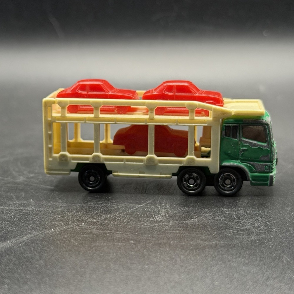 Tomica No. 14 Mitsubishi Fuso Super Great Carrier Tomy 1:120 Die Cast Toy Car